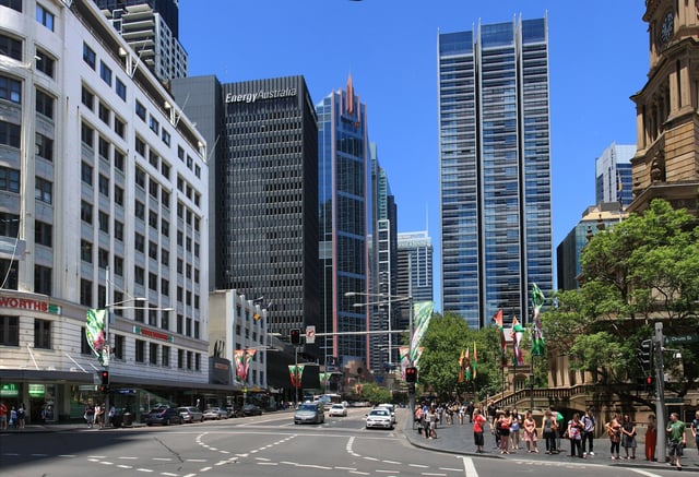 George_street_in_Sydney_Australia.jpg